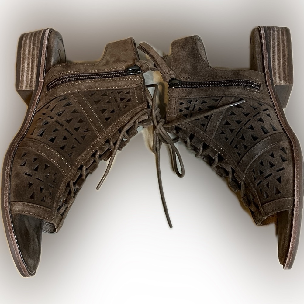 Sofft Nora Brown Gladiator Sandals size 7.5M - Picture 6 of 10
